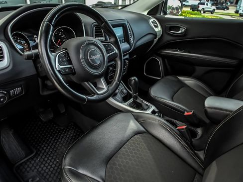 Used 2020 Jeep Compass Latitude w/ Popular Equipment Group AWD/4WD image 13