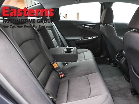 Used 2023 Chevrolet Malibu LT FWD image 23