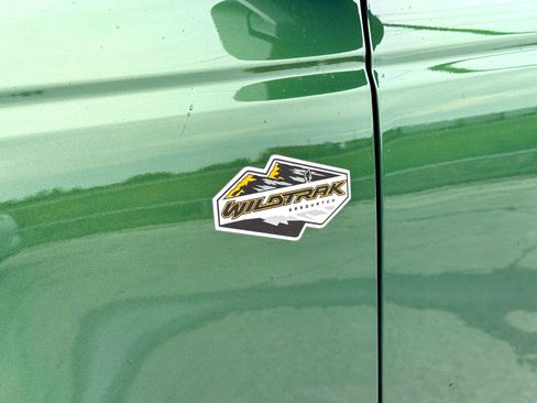 Used 2024 Ford Bronco Wildtrak AWD/4WD image 3