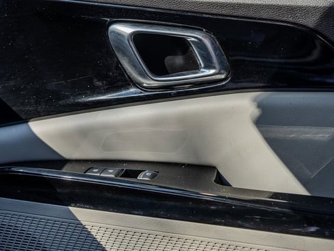 Used 2022 Kia Carnival SX Prestige image 24