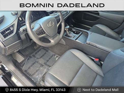 Used 2024 Lexus ES 350 w/ Premium Package image 17