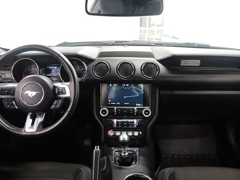 Used 2015 Ford Mustang Coupe RWD image 15