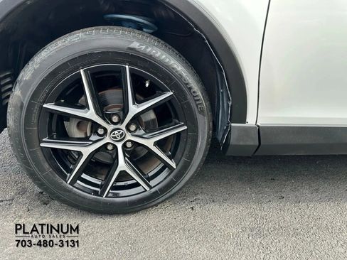 Used 2018 Toyota RAV4 SE w/ Power Extra Value Package image 19