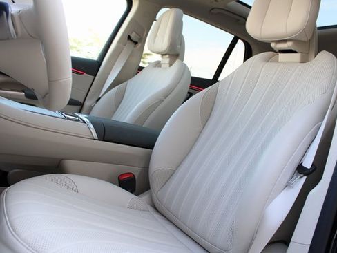 Used 2023 Mercedes-Benz EQS 580 4MATIC SUV image 24