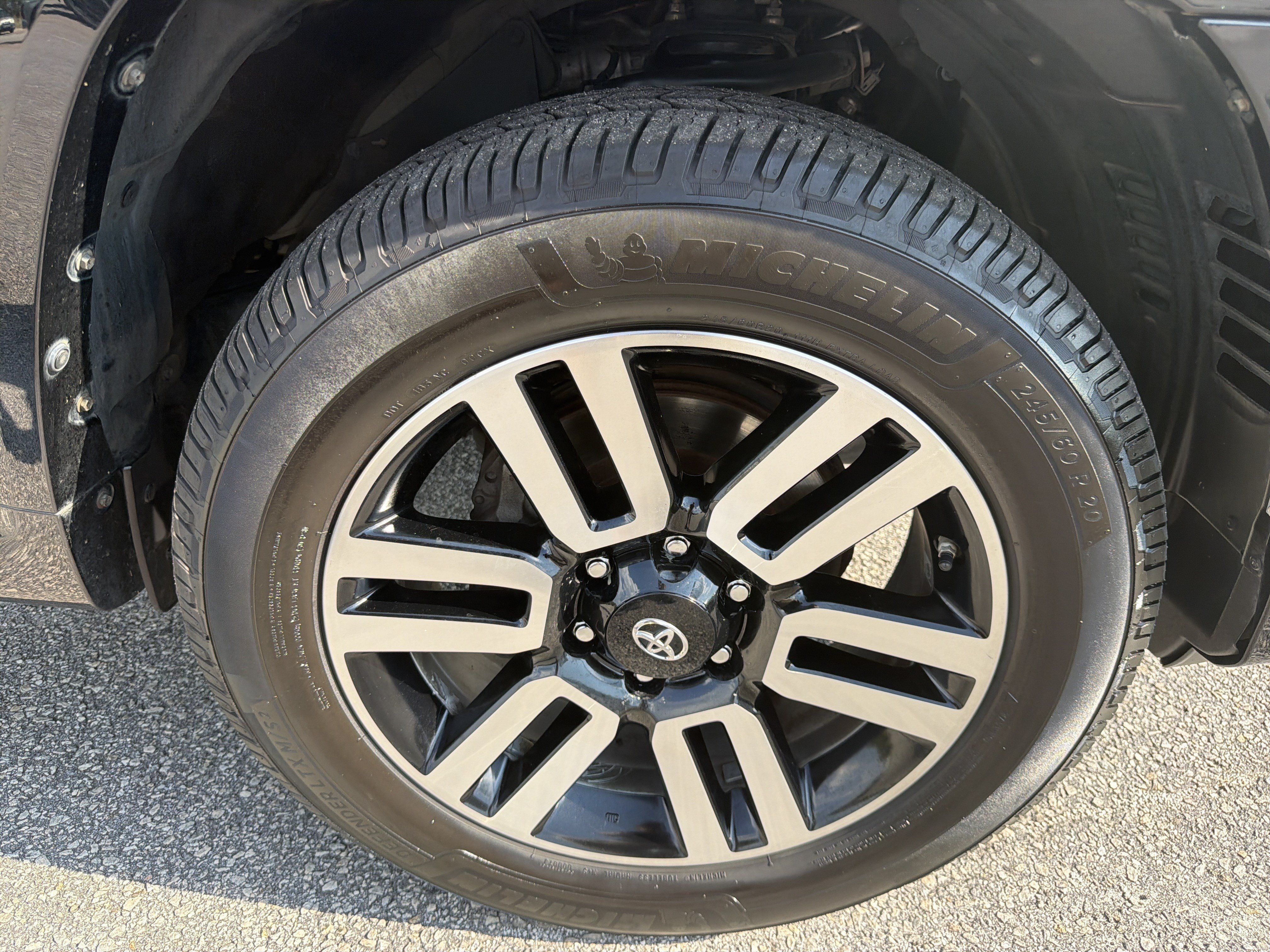 Used 2015 Toyota 4Runner Limited AWD/4WD image 22