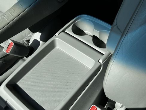 Used 2012 Honda Odyssey Touring Elite image 13