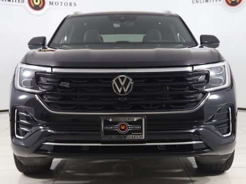 Used 2025 Volkswagen Atlas Cross Sport SEL Premium R-Line AWD/4WD image 51