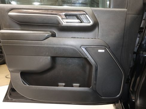 Certified 2024 Chevrolet Silverado 2500 LTZ w/ LTZ Premium Package image 23