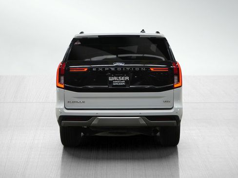 Used 2025 Ford Expedition Max Platinum AWD/4WD image 4