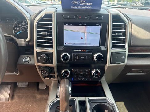 Used 2019 Ford F150 King Ranch w/ Equipment Group 601A Luxury AWD/4WD image 18