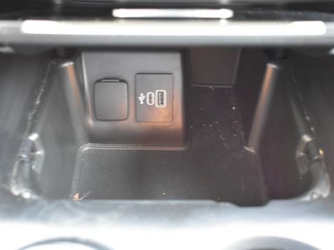 Used 2025 Ford Explorer Active w/ Active Comfort Package AWD/4WD image 29