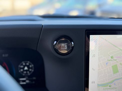 Used 2025 Lexus GX 550 image 69