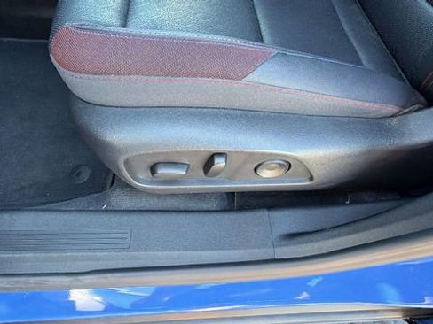 Used 2025 Chevrolet Equinox RS w/ Convenience Package III AWD/4WD image 21