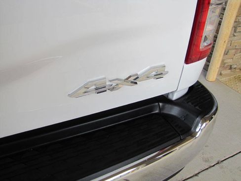 Used 2023 RAM 2500 Tradesman w/ Chrome Appearance Group image 29