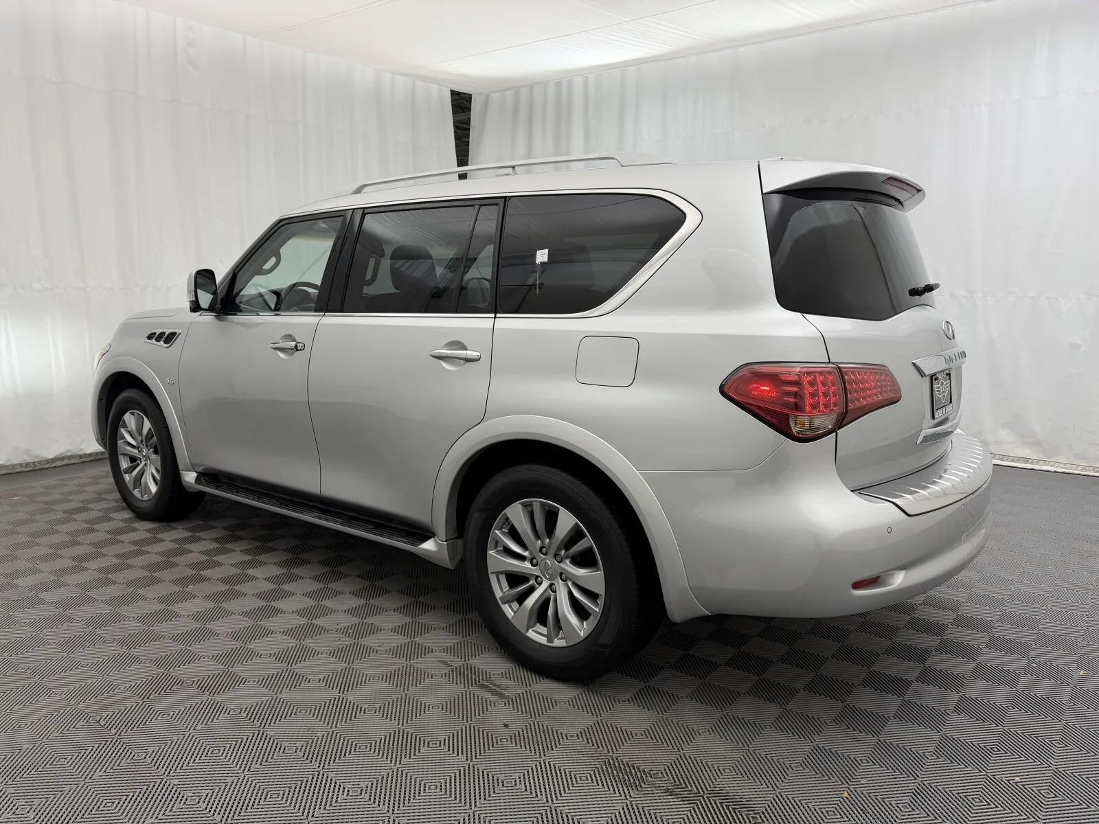 Used 2016 INFINITI QX80 2WD image 7