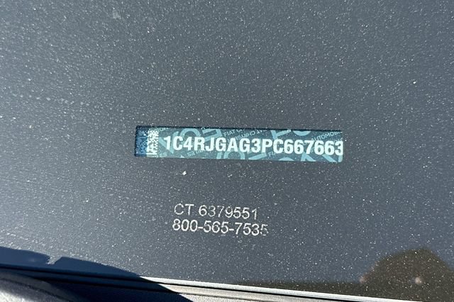 Certified 2023 Jeep Grand Cherokee Laredo RWD image 28