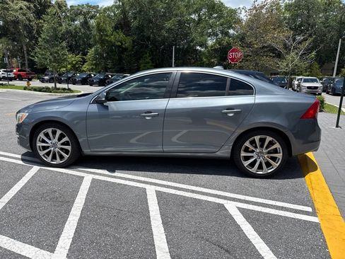 Used 2017 Volvo S60 T5 Inscription FWD image 11