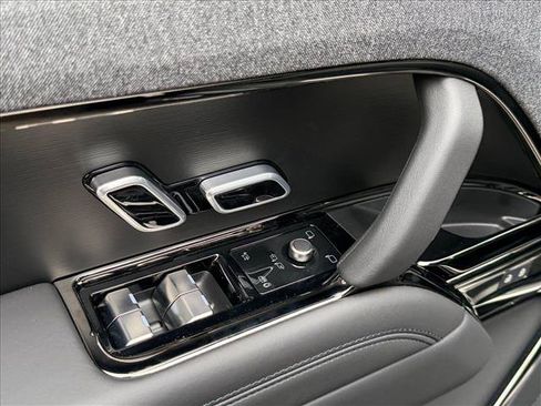 New 2026 Land Rover Range Rover Sport SE AWD/4WD image 13