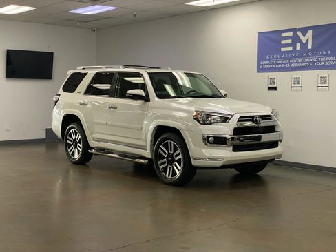 Used 2020 Toyota 4Runner Limited AWD/4WD image 2