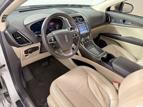 Used 2020 Lincoln Nautilus Reserve FWD image 4