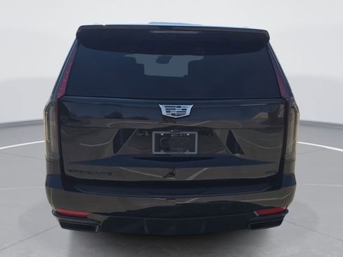 Used 2022 Cadillac Escalade Sport Platinum image 4