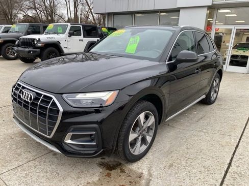 Used 2023 Audi Q5 2.0T Premium w/ Convenience Package image 10