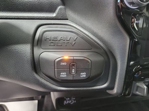 Used 2025 RAM 2500 Tradesman w/ Safety Group AWD/4WD image 38