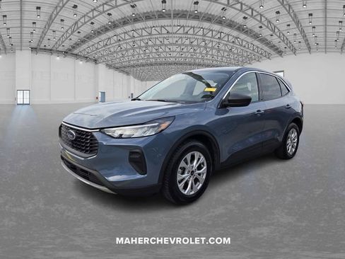 Used 2024 Ford Escape Active FWD image 3
