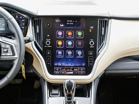 Used 2020 Subaru Outback Premium image 11