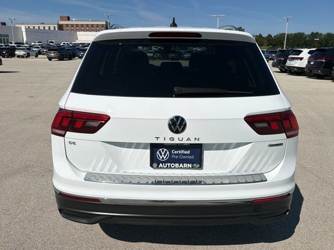 Used 2024 Volkswagen Tiguan SE AWD/4WD image 5