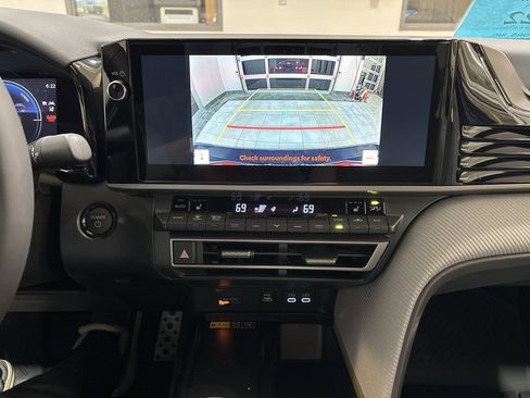 New 2026 Toyota Camry SE image 10