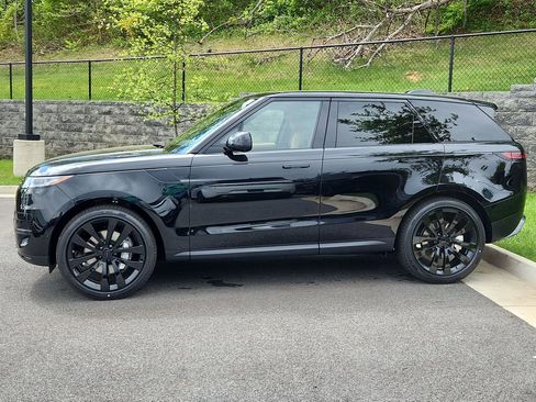 New 2026 Land Rover Range Rover Sport SE AWD/4WD image 6
