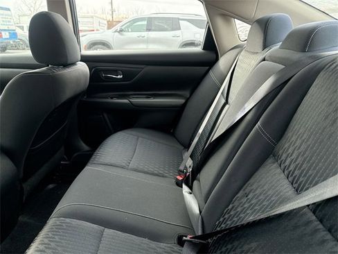 Used 2017 Nissan Altima 2.5 S image 8