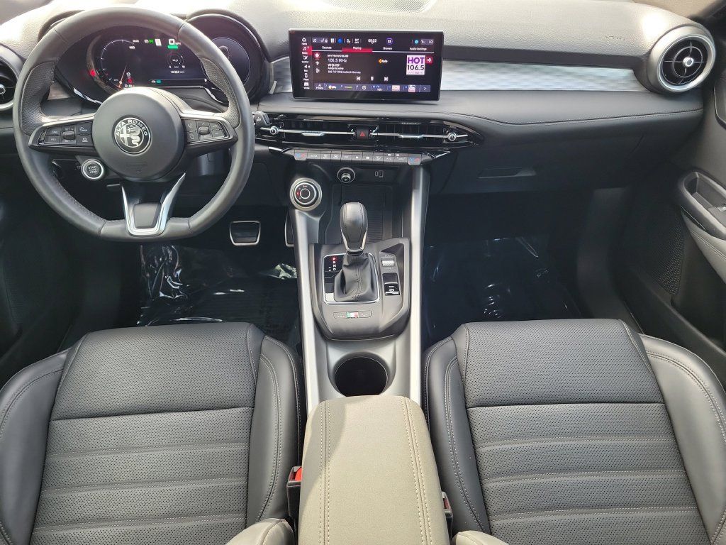 Used 2024 Alfa Romeo Tonale Speciale AWD/4WD image 11