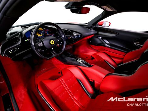 Used 2021 Ferrari SF90 Stradale image 11