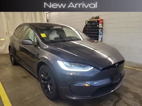 Used 2022 Tesla Model X Plaid AWD/4WD image 2