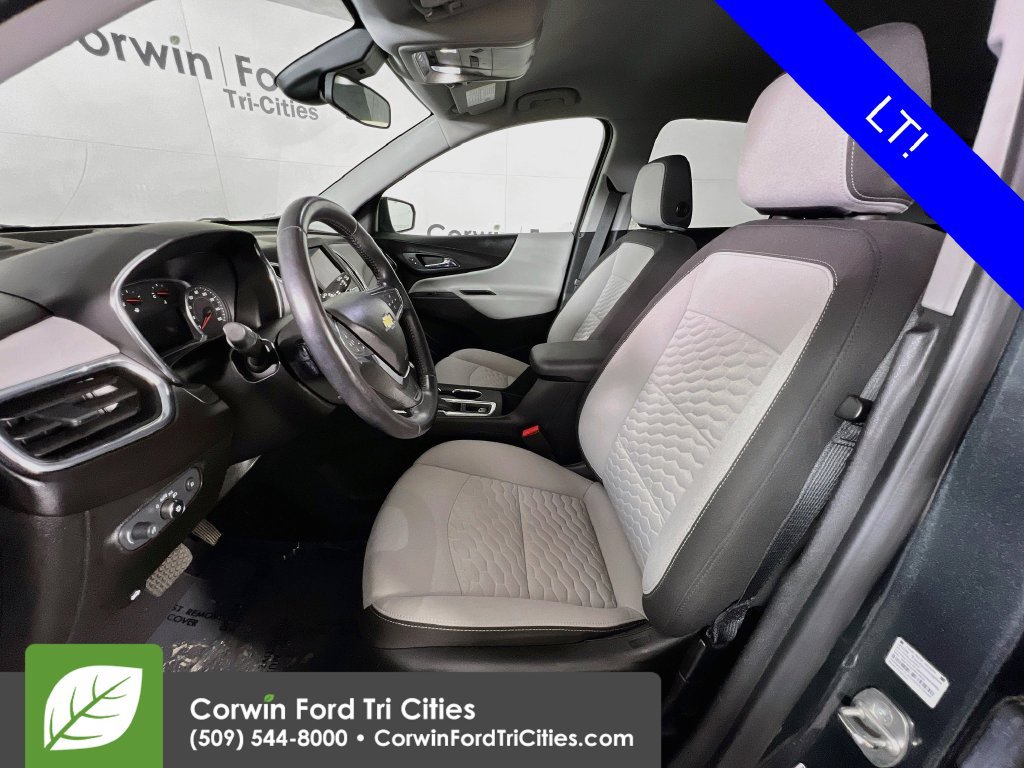 Used 2020 Chevrolet Equinox LT w/ Driver Convenience Package AWD/4WD image 23