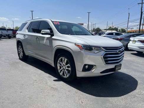 Used 2021 Chevrolet Traverse High Country FWD image 6
