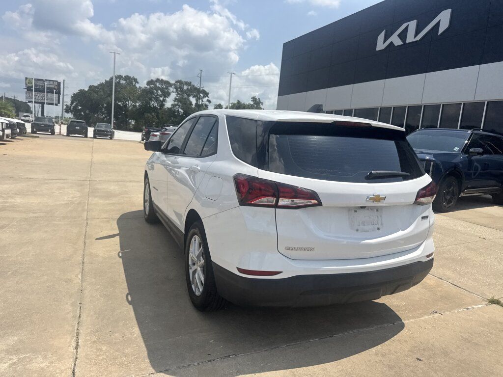Used 2024 Chevrolet Equinox LS FWD image 14