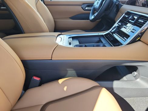 New 2026 Nissan Armada SL image 10