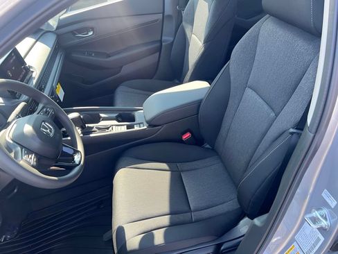 Used 2025 Honda Accord LX image 15