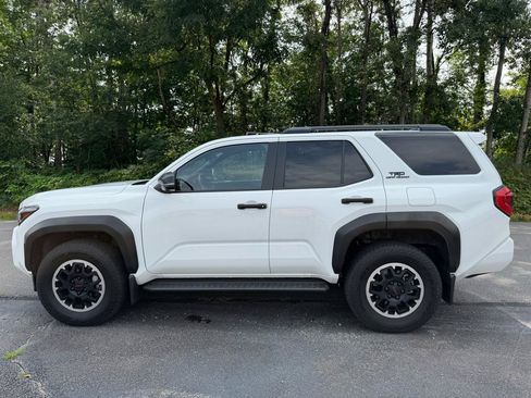 Used 2025 Toyota 4Runner TRD Off-Road Premium w/ Tow Technology Package AWD/4WD image 8