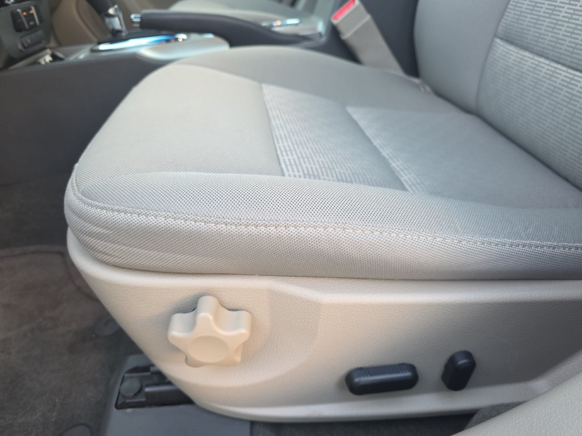 Used 2012 Ford Fusion SE FWD image 25
