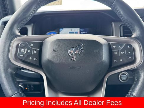 Used 2023 Ford Bronco Outer Banks AWD/4WD image 16