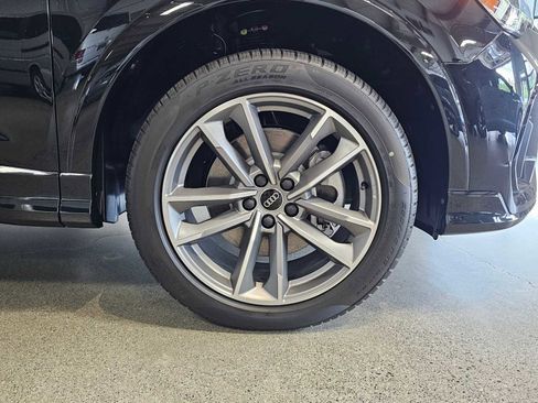 New 2025 Audi Q3 2.0T Premium image 9
