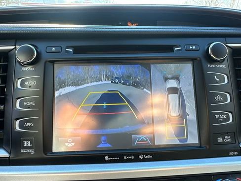 Used 2018 Toyota Highlander Limited Platinum AWD/4WD image 35