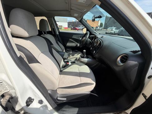 Used 2013 Nissan Juke SV FWD image 11