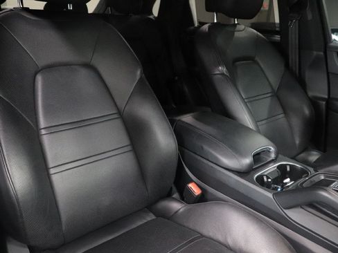 Used 2019 Porsche Cayenne S AWD/4WD image 24