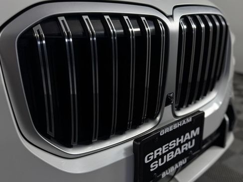 Used 2023 BMW X7 xDrive40i w/ Premium Package AWD/4WD image 53