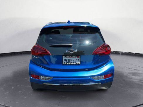 Used 2021 Chevrolet Bolt Premier w/ Infotainment Package FWD image 6